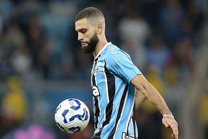 Gremio v Internacional - Brasileirao 2025