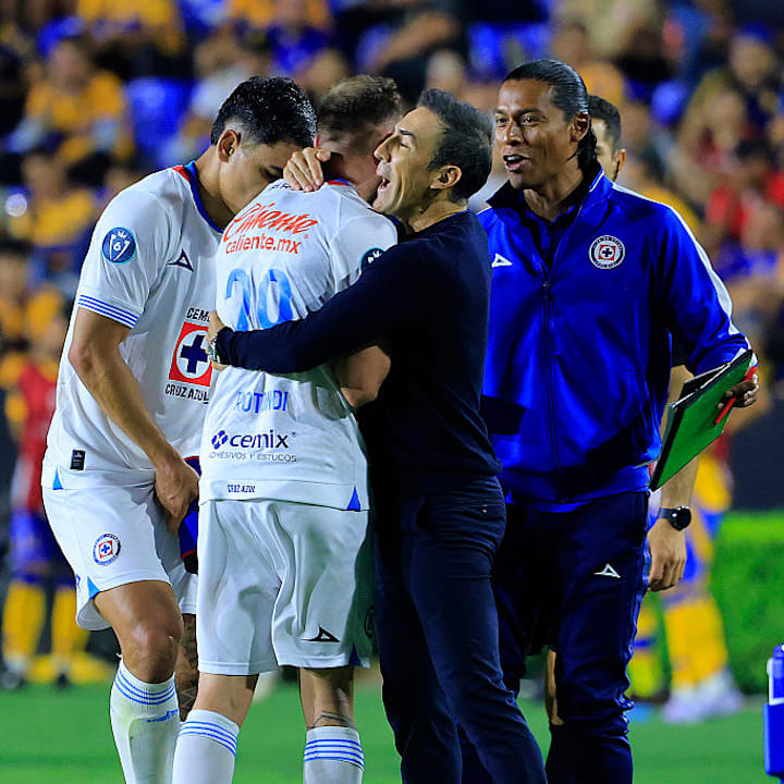 Carlos Rotondi, Vicente Sanchez