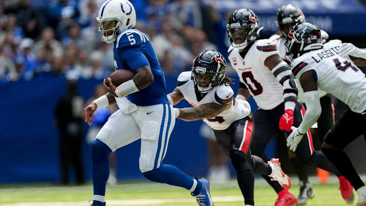 Indianapolis Colts quarterback Anthony Richardson (5) rushes the ball Sunday, Sept. 8, 2024, during a game against the Houston Texans at Lucas Oil Stadium in Indianapolis.