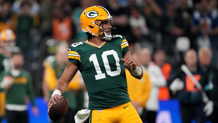 Sep 6, 2024; Sao Paulo, BRA; Green Bay Packers quarterback Jordan Love (10) drops to throw during the second half against the Philadelphia Eagles at Neo Quimica Arena. Mandatory Credit: Kirby Lee-Imagn Images