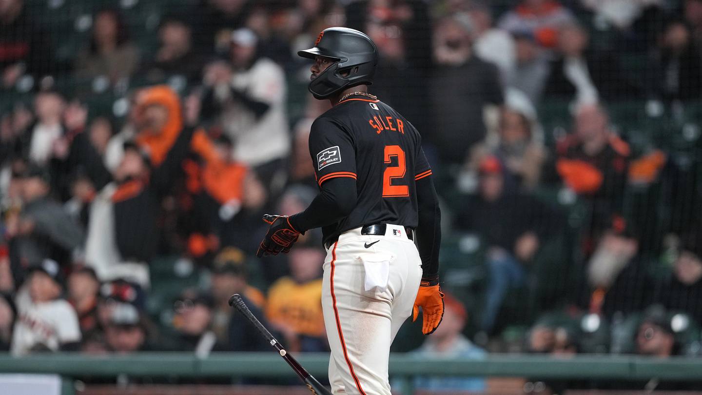 A Braves-SF Giants trade for 2021 World Series hero to replace Ronald Acuña Jr. - Vimarsana News