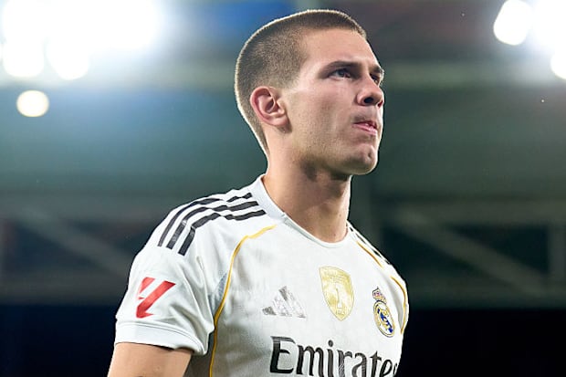 弗兰科·马斯坦图奥诺