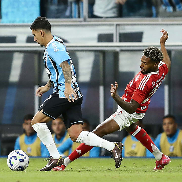 Gremio v Internacional - Brasileirao 2025