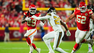 Kareem Hunt, Kansas City Chiefs, New Orleans Saints