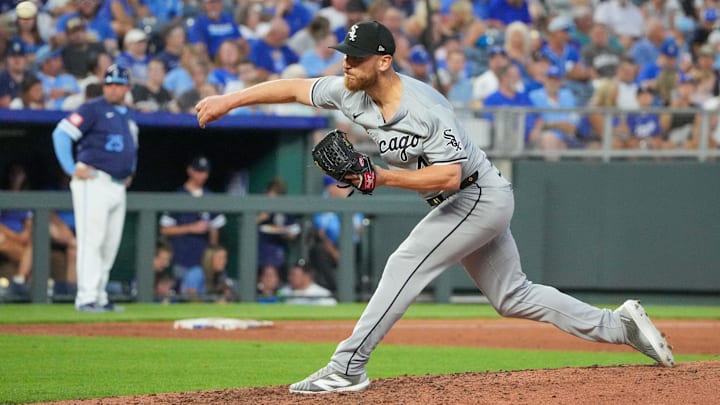 Jul 19, 2024; Kansas City, Missouri, USA; Chicago White Sox pitcher Chad Kuhl (41) delivers a pitch against the Kansas City Royals in the eighth inning at Kauffman Stadium. Mandatory Credit: Denny Medley-Imagn Images