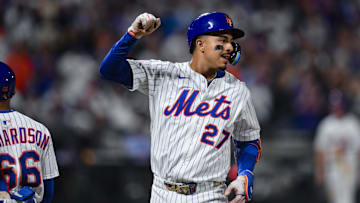 Aug 26, 2025; New York City, New York, USA; New York Mets third baseman Mark Vientos (27) reacts after hitting a RBI single against the Philadelphia Phillies during the fifth inning at Citi Field. Mandatory Credit: John Jones-Imagn Images