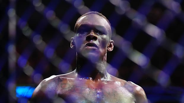 Adesanya beat Pereira at UFC 28