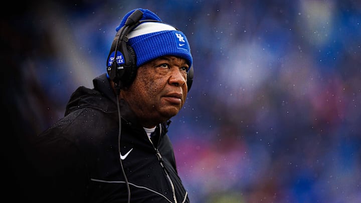 Nov 12, 2022; Lexington, Kentucky, USA; Kentucky Wildcats associate head coach Vince Marrow looks on during the game against the Vanderbilt Commodores at Kroger Field. Mandatory Credit: Jordan Prather-Imagn Images Nov 12, 2022; Lexington, Kentucky, USA; Kentucky Wildcats associate head coach Vince Marrow looks on during the game against the Vanderbilt Commodores at Kroger Field. Mandatory Credit: Jordan Prather-Imagn Images