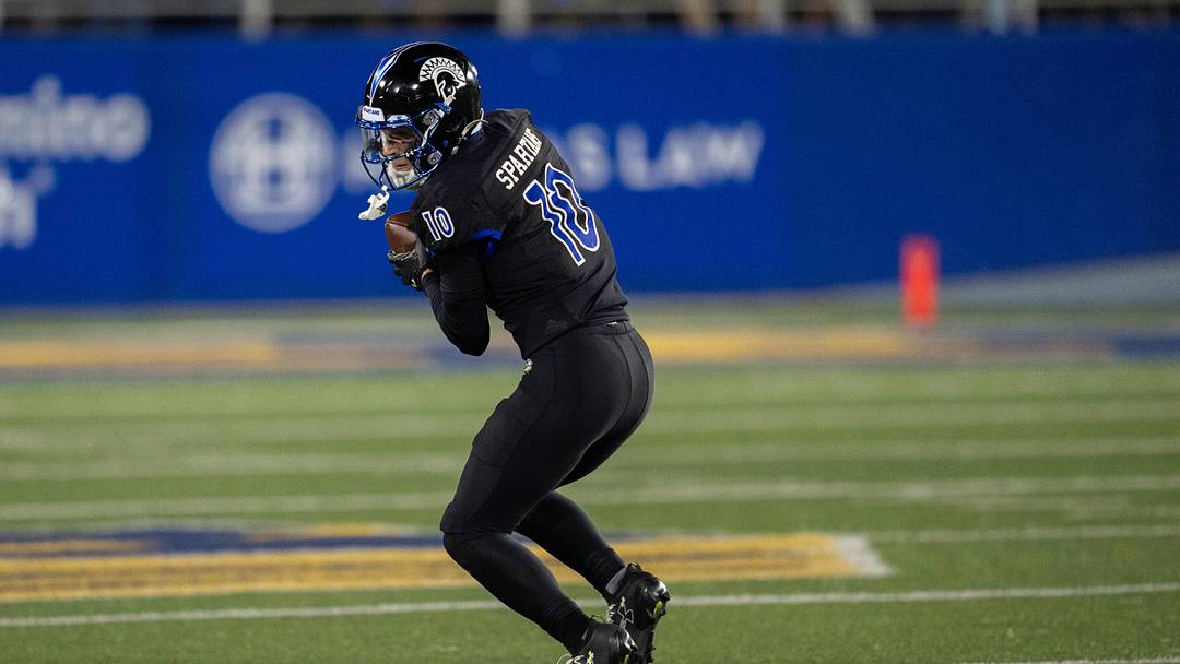 Nov 1, 2025; San Jose, California, USA; San Jose State Spartans wide receiver Danny Scudero (10) catches a pass for the first down against the Hawaii Rainbow Wahine during the second quarter at CEFCU Stadium. Mandatory Credit: Neville E. Guard-Imagn Images