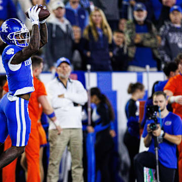 Kentucky Wildcats dominated Florida.