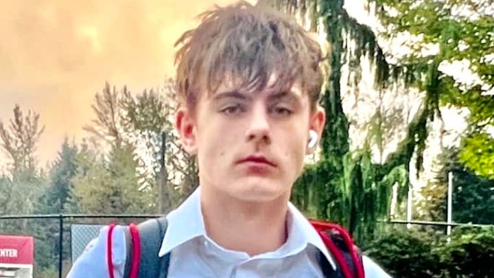 Javen Latta's 102-yard interception return for a touchdown against Sehome was voted SBLive Week 9 play of week in WA.