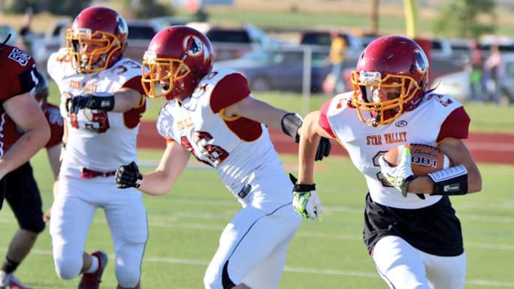 No. 1 Star Valley rolled to victory ahead of its showdown with No. 2 Cody next week.