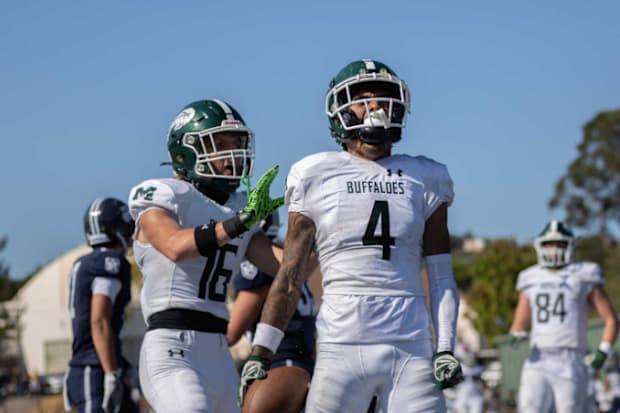 Marin Catholic vs. Manteca in California Varsity high school football showdown- Sep. 16, 2025