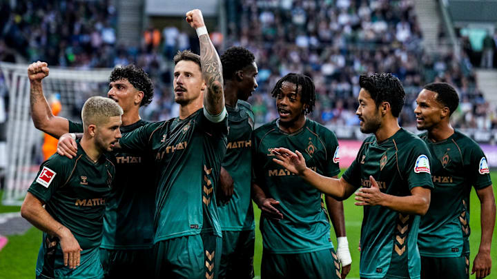 Werder Bremen bejubelte am Sonntag den ersten Saisonsieg Werder Bremen bejubelte am Sonntag den ersten Saisonsieg