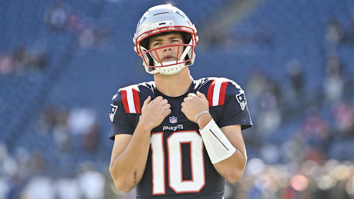 Drake Maye and the Patriots take their winning streak into Tampa Bay.