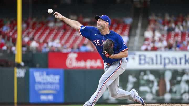 Texas Rangers starting pitcher Max Scherzer (31) pitches against the St. Louis Cardinals