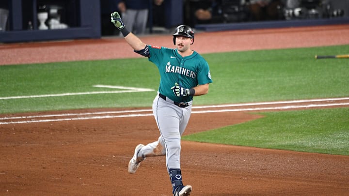 The Seattle Mariners and catcher Cal Raleigh are now second in the odds to win the World Series.
