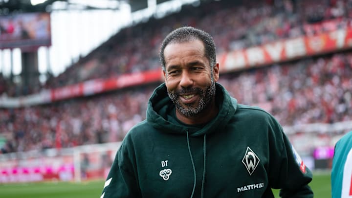 Daniel Thioune muss gegen den HSV einen Sieg einfahren