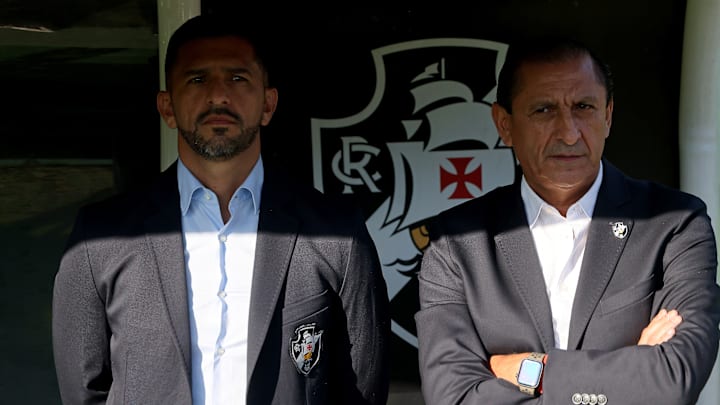 Emiliano e Ramón Diaz ganharam processo contra o Vasco na Fifa Emiliano e Ramón Diaz ganharam processo contra o Vasco na Fifa