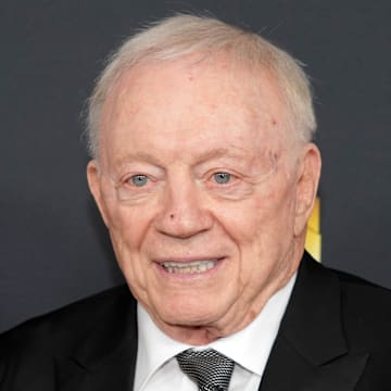 Jerry Jones on the red carpet before Super Bowl LIX NFL Honors at Saenger Theatre. 