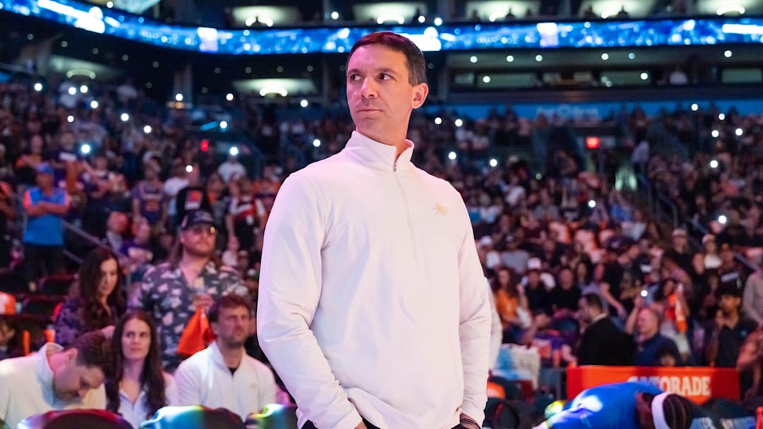 Apr 27, 2026; Phoenix, Arizona, USA; Oklahoma City Thunder head coach Mark Daigneault against the Phoenix Suns during game four of the first round of the 2026 NBA Playoffs at Mortgage Matchup Center. Mandatory Credit: Mark J. Rebilas-Imagn Images