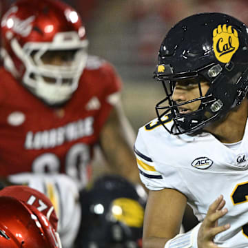 Cal quarterback Jaron-Keawe Sagapolutele 