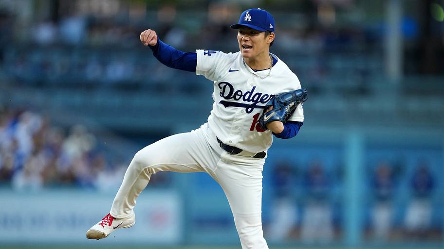 Los Angeles Dodgers pitcher Yoshinobu Yamamoto