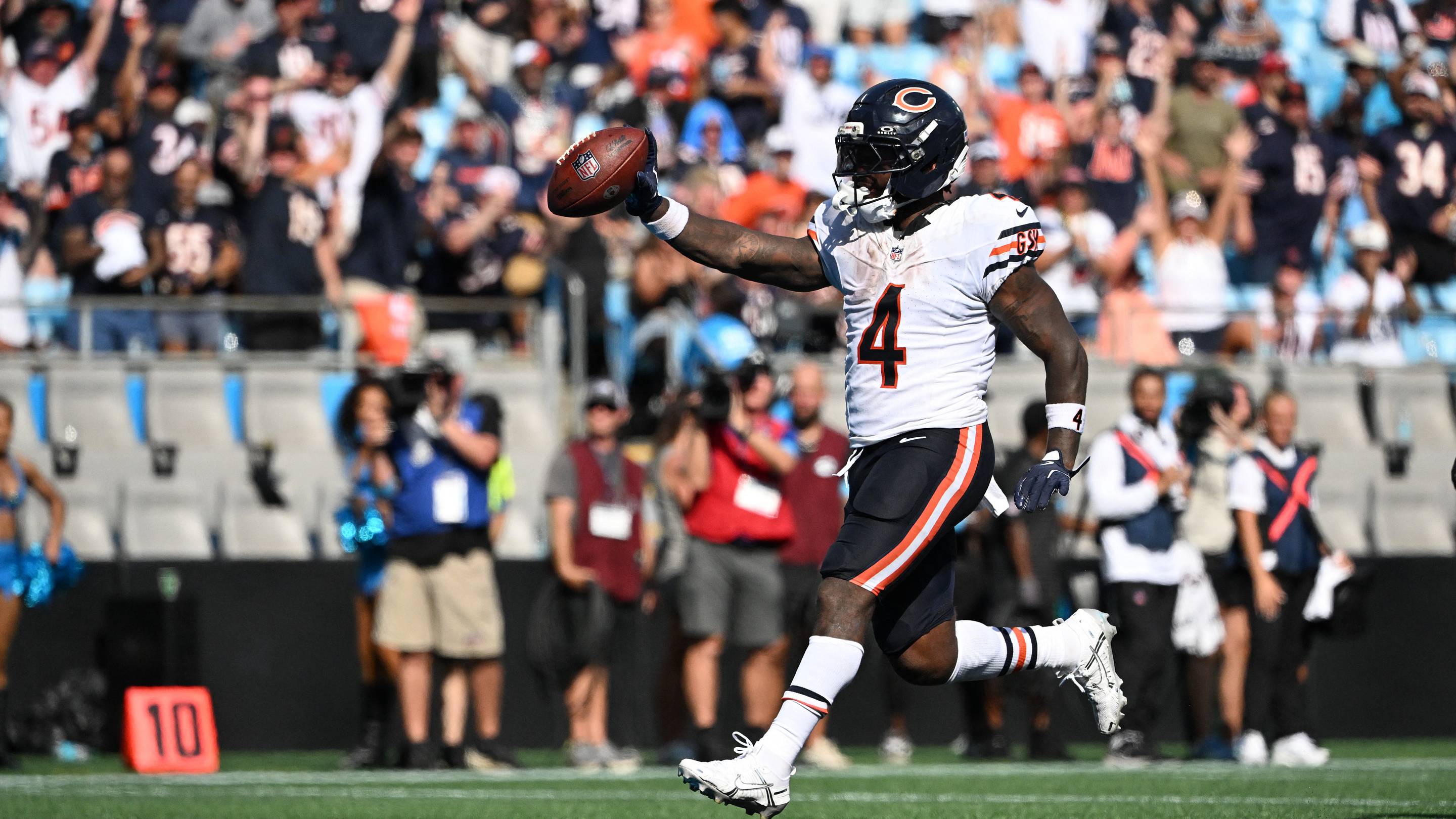 Chicago Bears' Updated Cap Space After D'Andre Swift Contract Details Confirmed