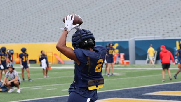 West Virginia University receiver Justin Robinson.