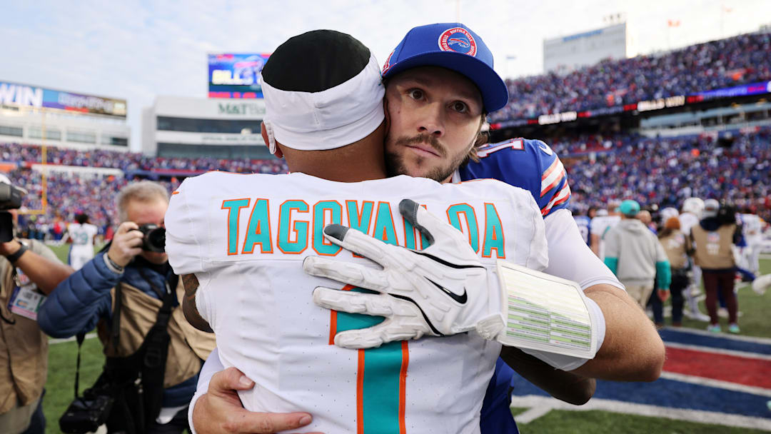 Miami Dolphins v Buffalo Bills