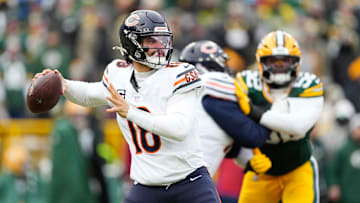 Chicago Bears v Green Bay Packers