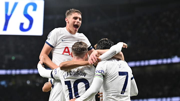 Tottenham Hotspur v Fulham FC - Premier League