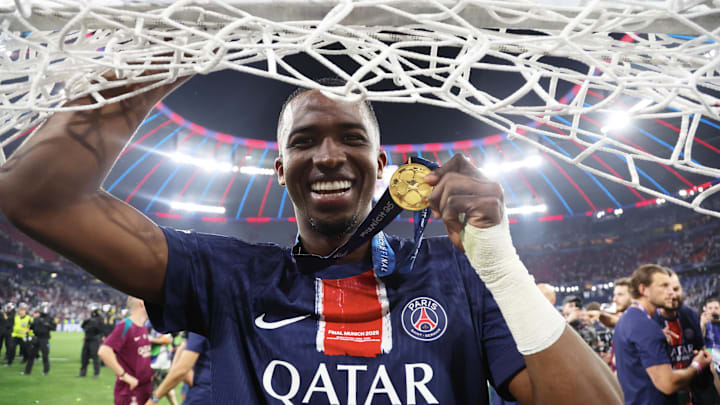 Willian Pacho von PSG Willian Pacho von PSG