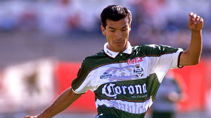 Jared Borgetti es el único mexicano que ha sido bicampeón de goleo en la Liga MX.