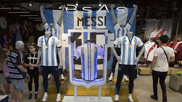 ARGENTINA-FBL-WC-2022-JERSEY-FANS ARGENTINA-FBL-WC-2022-JERSEY-FANS