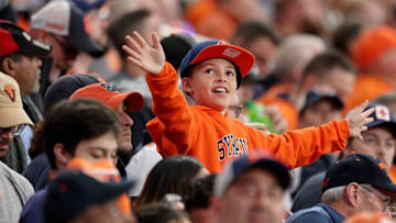 Syracuse football is recruiting 4-star Mekai Brown hard. He's one of the top edge rushers in the 2027 recruiting class.