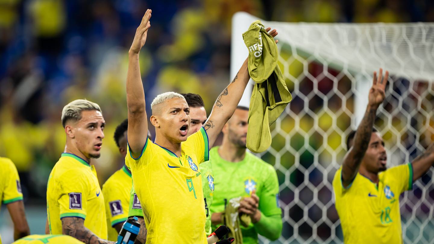 Serene Seleção Brasileira Avança Às Oitavas De Final Da Copa Do Mundo Após Vencer A Escócia View Nature Serene Seleção Brasileira Avança Às Oitavas De Final Da Copa Do Mundo Após Vencer A Escócia View Nature