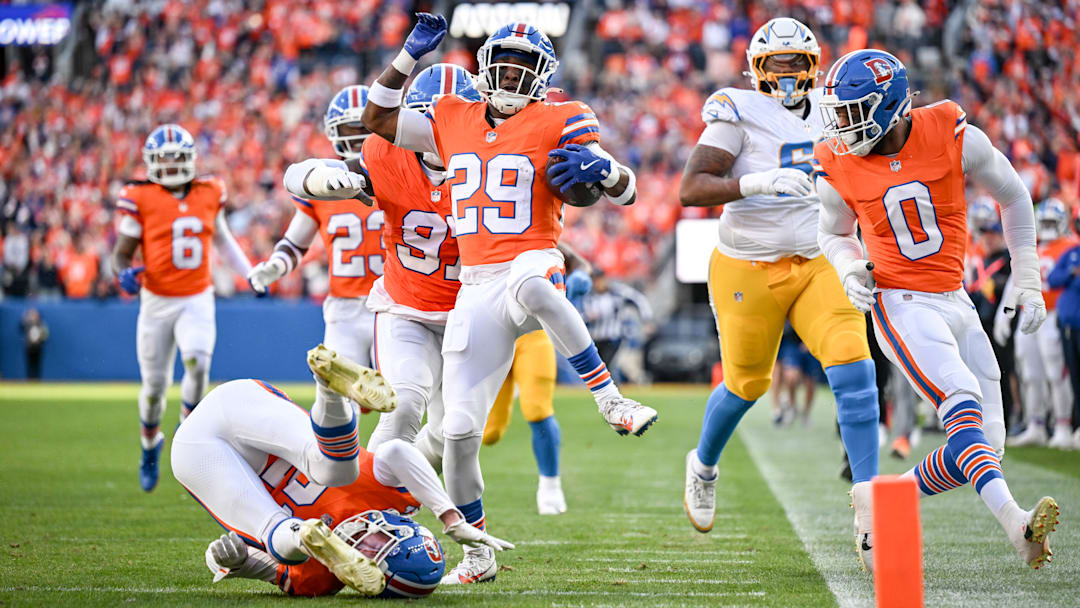 DENVER BRONCOS VS LOS ANGELES CHARGERS, NFL
