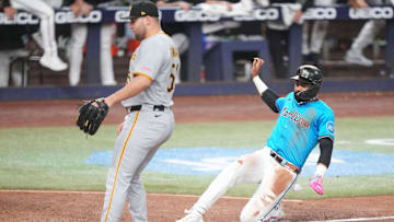 Pittsburgh Pirates closer David Bednar surrenders a walk-off to the Miami Marlins in 2025.