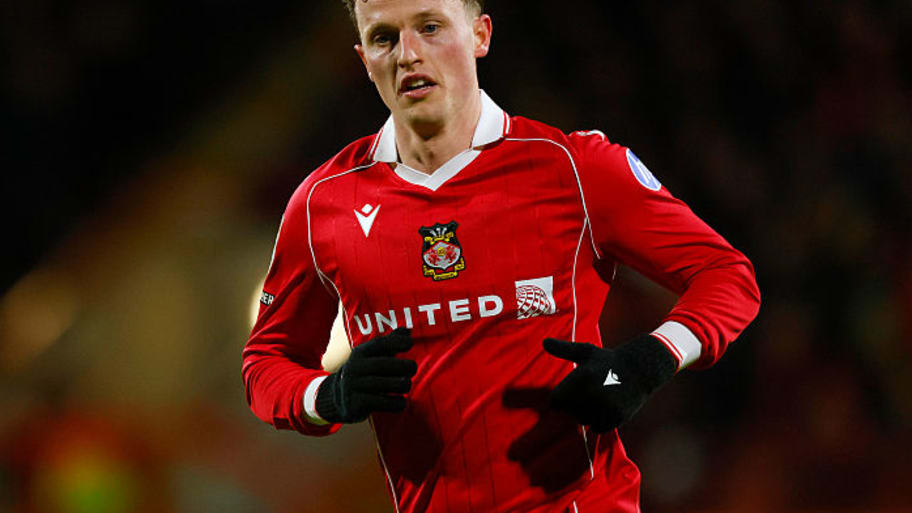 Nathan Broadhead in action for Wrexham. 