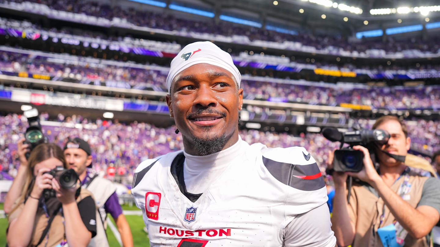 Stefon Diggs Returns to Patriots’ OTAs After Video