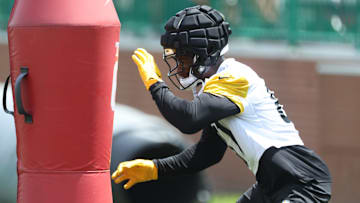 Jonnu Smith TE Pittsburgh Steelers