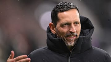 Dino Toppmöller bekommt die Probleme in der Verteidigung bisher nicht bereinigt