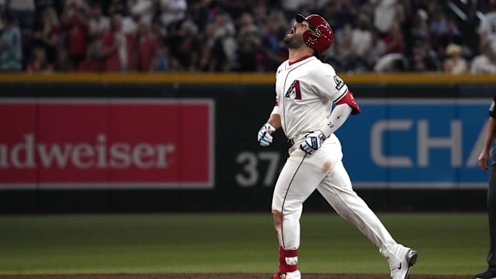 The Diamondbacks are home favorites against the Astros on Monday night.