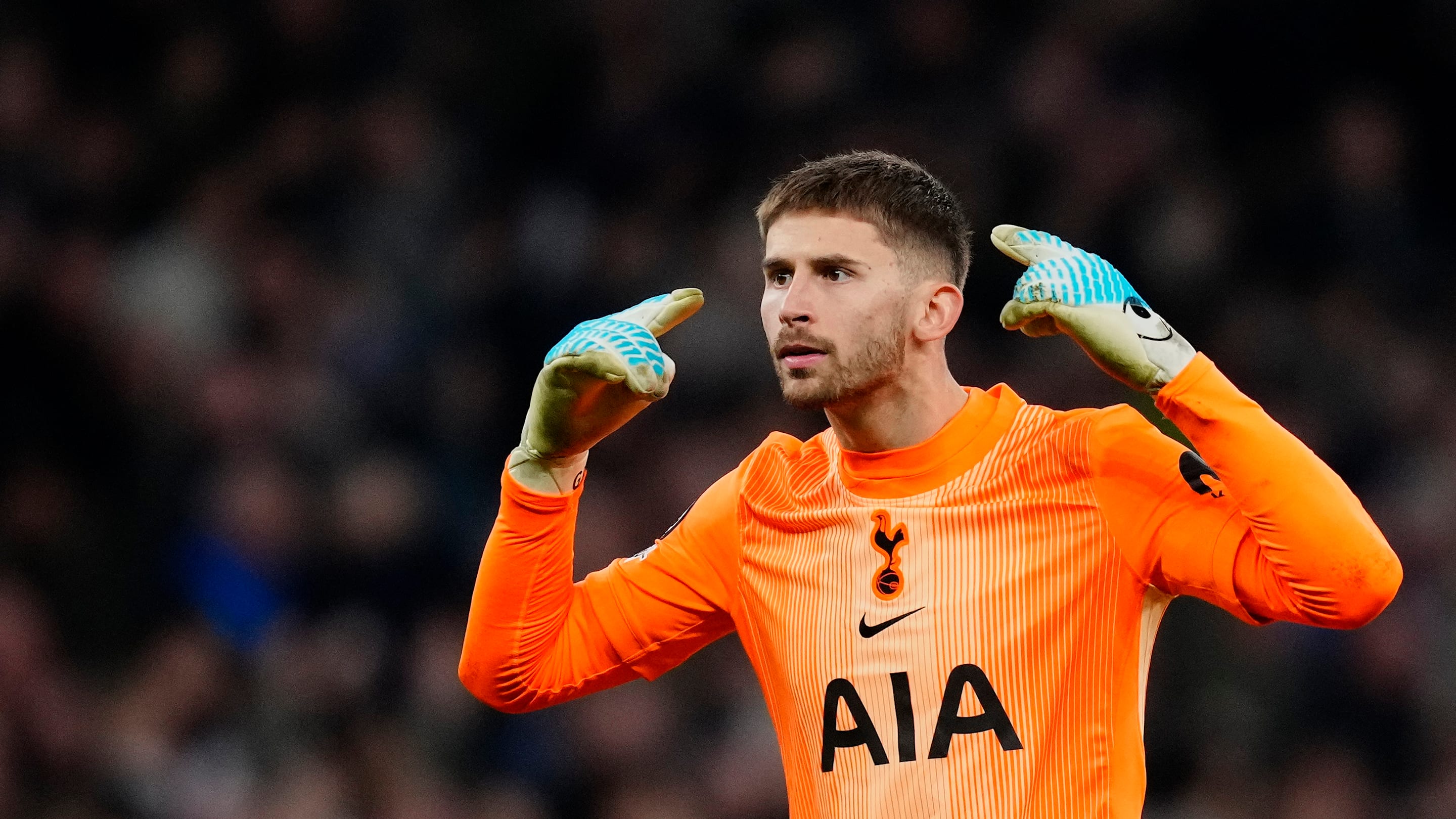 Tottenham are after a boom-or-bust Guglielmo Vicario transfer replacement