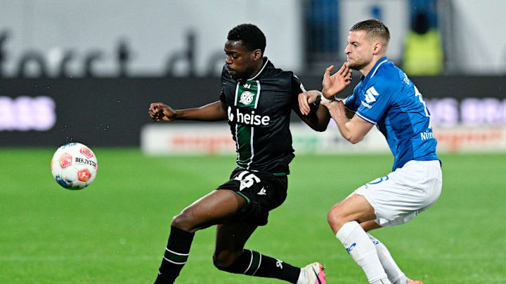 Bayern Munich midfielder Noël Aséko in action during loan spell at Hannover.