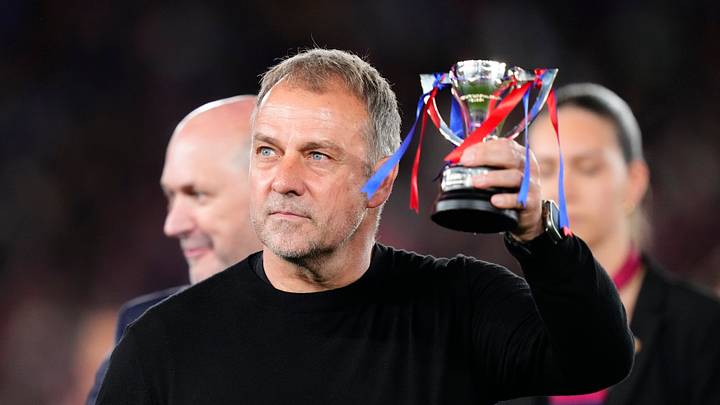 Hansi Flick et le FC Barcelone ont remporté la Liga dimanche soir. 