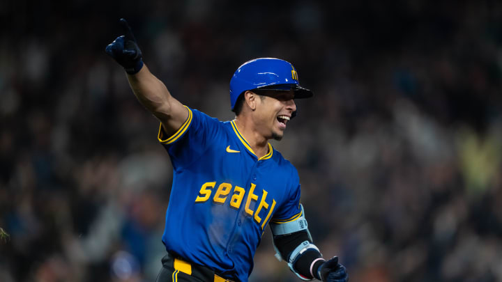 Seattle Mariners shortstop Leo Rivas (76) celebrates after hitting a RBI-single during the tenth inning against the San Francisco Giants at T-Mobile Park on Aug 23.