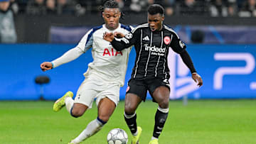 Aurelio Buta (rechts) verlässt Frankfurt Aurelio Buta (rechts) verlässt Frankfurt