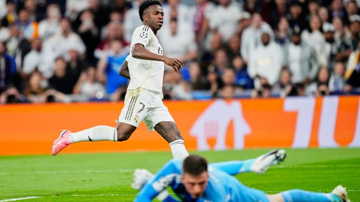 Vini marcou na ida e na volta dos playoffs